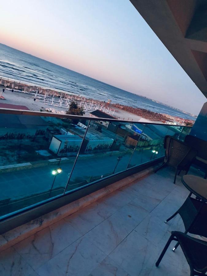 Wave 2 Mamaia Prima Linie Vedere La Mare 120Mp Navodari Exterior photo